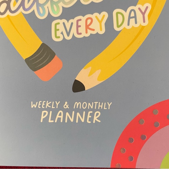 NEW "Making a Difference Every Day" 12 Months Weekly & Monthly Undated Planner - Picture 5 of 12